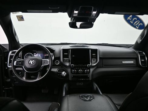 Used 2024 RAM 1500 Laramie AWD/4WD image 30