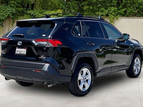 Used 2020 Toyota RAV4 LE w/ All Weather Liner Package image 5