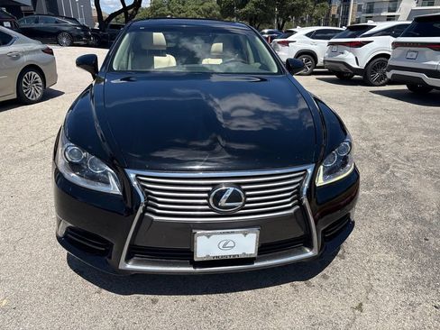 Used 2014 Lexus LS 460 w/ Comfort Package RWD image 8