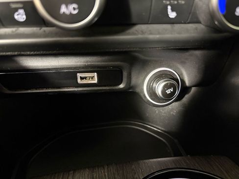 Used 2022 Alfa Romeo Giulia Ti image 26