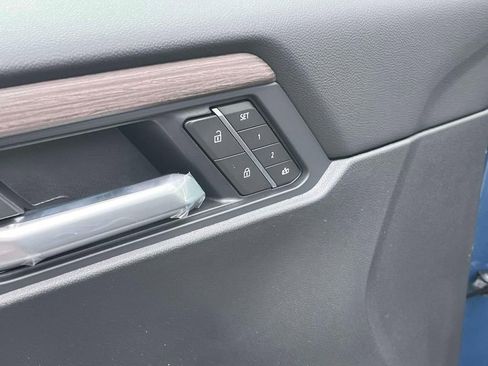 New 2026 GMC Acadia Denali w/ Super Cruise Package image 22