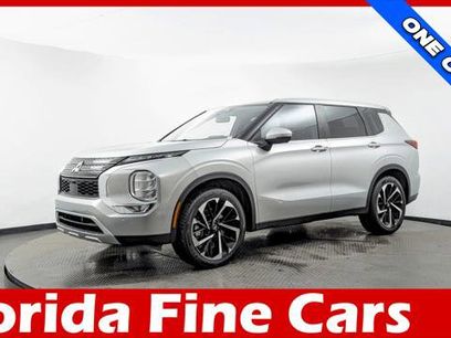 Used 2024 Mitsubishi Outlander SE Black Edition