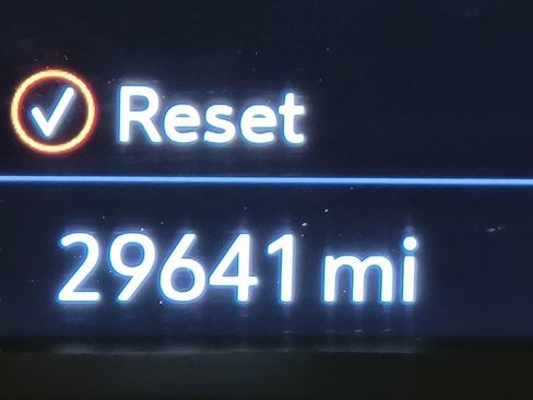 Certified 2023 Buick Envision Avenir image 12