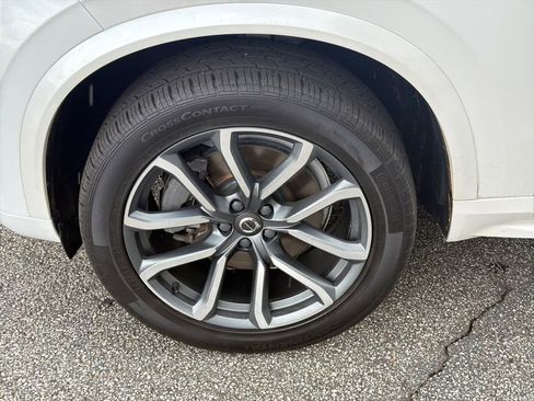Used 2019 Volvo XC90 T6 Momentum AWD/4WD image 11
