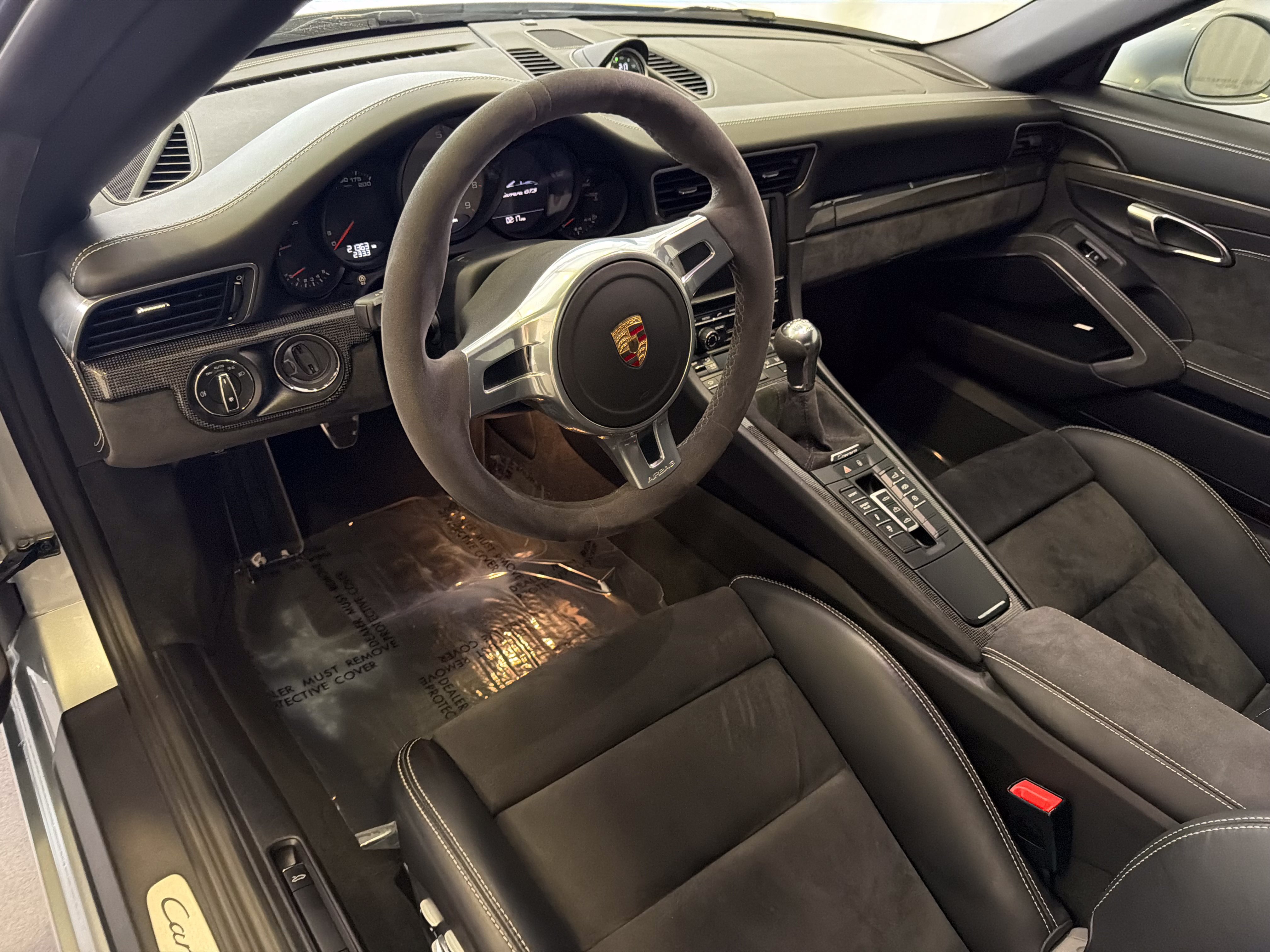 Used 2016 Porsche 911 Carrera GTS RWD image 4
