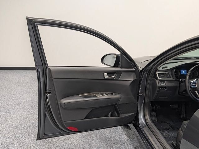 Used 2020 Kia Optima S w/ S Panoramic Sunroof Package FWD image 9