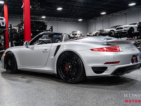 Used 2014 Porsche 911 Turbo image 3