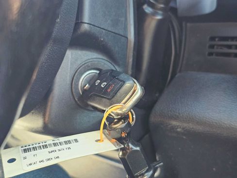 Used 2022 Ford F250 Lariat AWD/4WD image 31