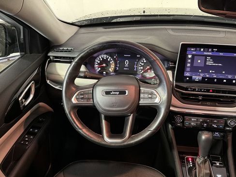 Used 2022 Jeep Compass Limited image 30