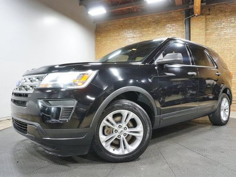 Used 2018 Ford Explorer FWD image 1