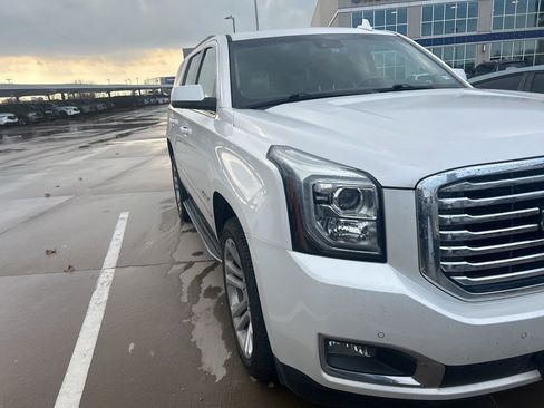 Used 2019 GMC Yukon SLT w/ Premium Edition image 2