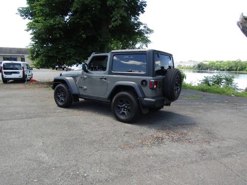 Used 2023 Jeep Wrangler Sport AWD/4WD image 31