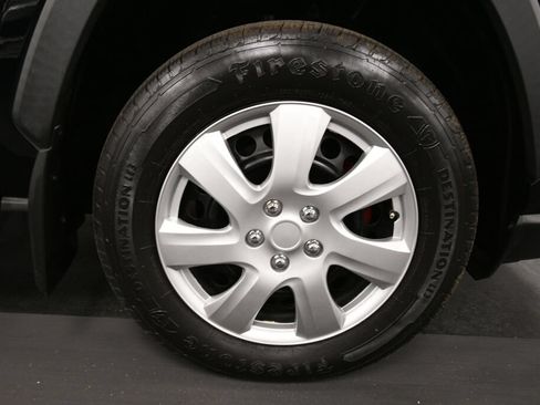 Used 2019 Toyota RAV4 LE w/ All Weather Liner Package AWD/4WD image 28
