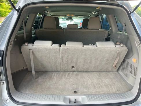Used 2019 Toyota Highlander LE FWD image 18