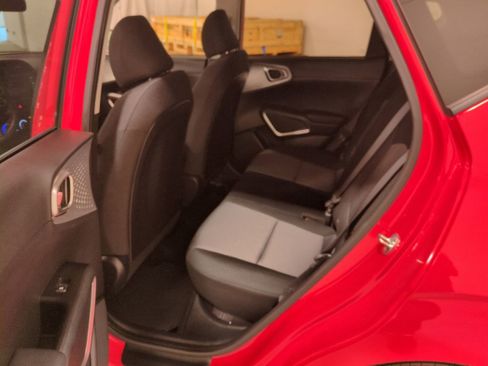 Certified 2024 Kia Soul LX FWD image 14