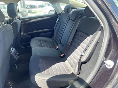 Used 2020 Ford Fusion SE FWD image 8