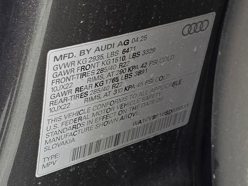 Used 2025 Audi Q8 Prestige w/ Prestige Package AWD/4WD image 36