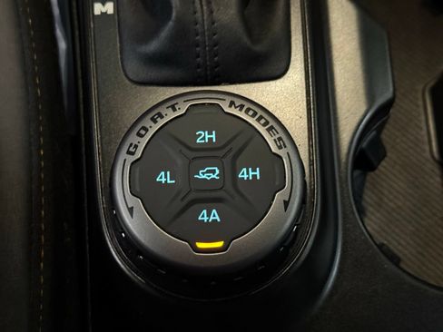 Used 2022 Ford Bronco Badlands w/ Sasquatch Package AWD/4WD image 27
