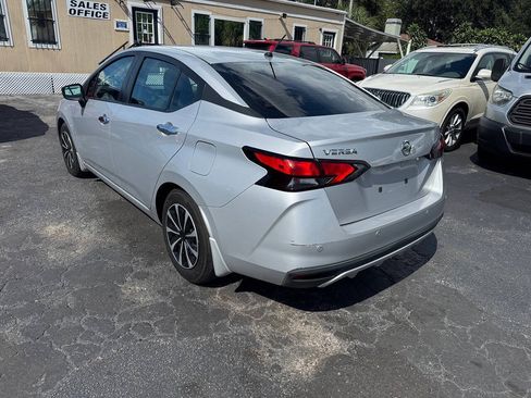 Used 2020 Nissan Versa S FWD image 6