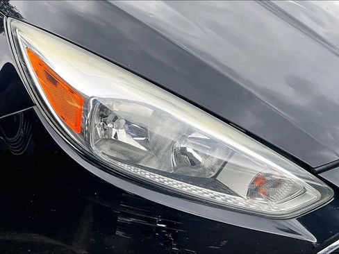 Used 2016 Ford Focus SE image 28