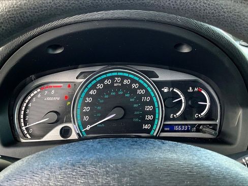 Used 2012 Toyota Venza LE w/ LE Convenience Pkg image 11