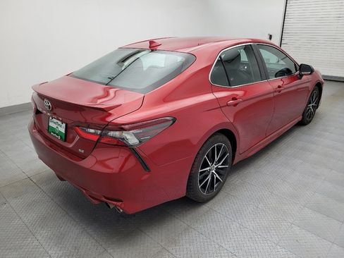 Used 2021 Toyota Camry SE image 9