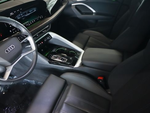 Certified 2025 Audi Q5 Premium w/ Premium Plus AWD/4WD image 25