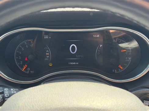 Used 2018 Jeep Grand Cherokee Altitude AWD/4WD image 20
