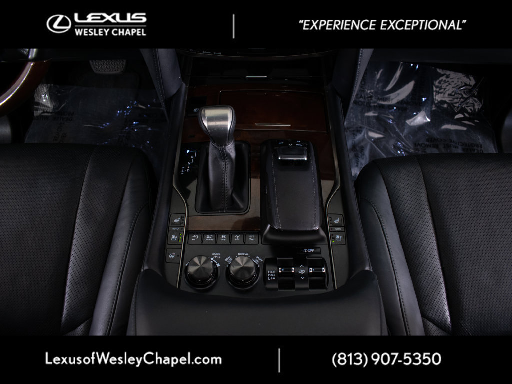 Used 2016 Lexus LX 570 4WD w/ Luxury Package image 23