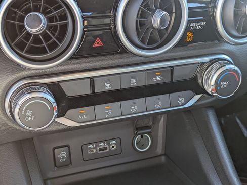 Certified 2025 Nissan Sentra SV FWD image 25