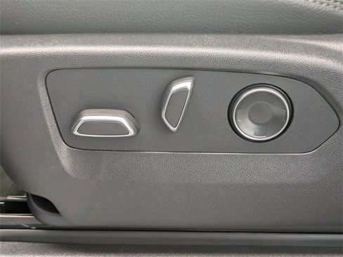 New 2025 GMC Sierra 2500 Denali w/ Denali Reserve Package image 22