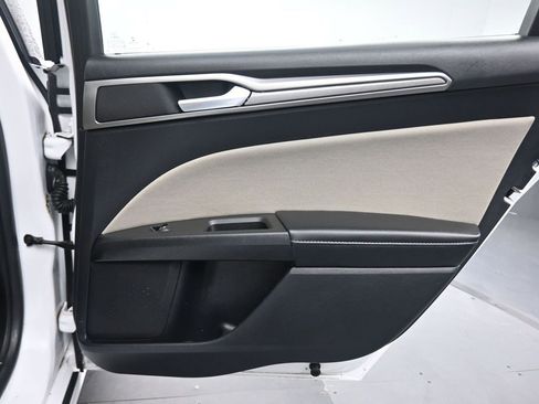 Used 2018 Ford Fusion S image 31