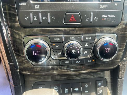 Used 2014 Buick Enclave Premium w/ Trailering Provision Package AWD/4WD image 23