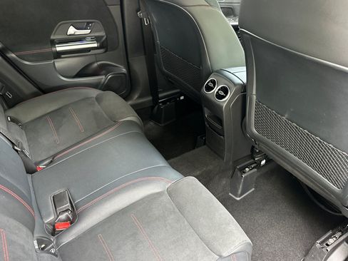 Certified 2023 Mercedes-Benz GLA 250 4MATIC image 32