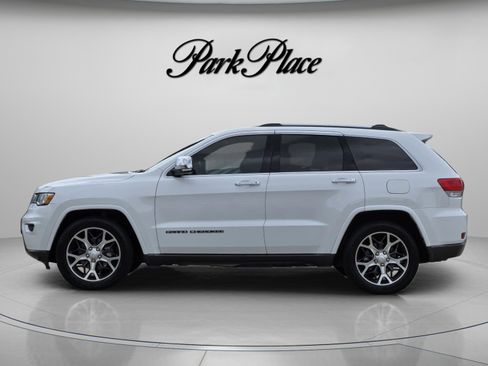 Used 2018 Jeep Grand Cherokee Limited image 2