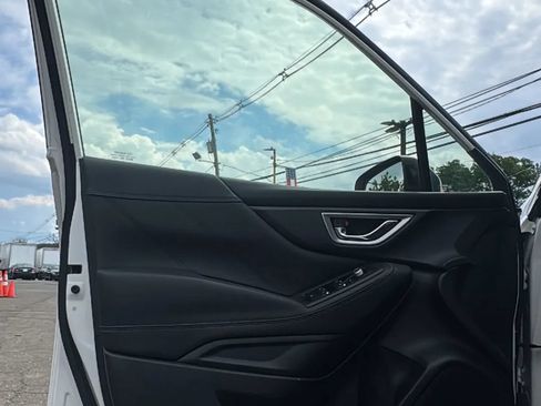 Used 2021 Subaru Forester Limited AWD/4WD image 9