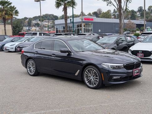 Used 2018 BMW 540i image 3
