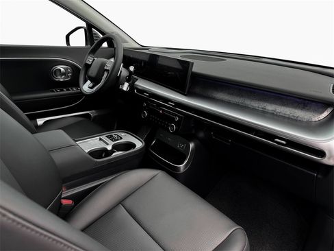 New 2026 Hyundai Ioniq 9 Calligraphy image 15