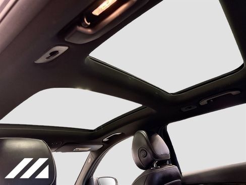 Used 2017 Mercedes-Benz GLC 300 4MATIC image 23