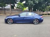 Used 2018 Alfa Romeo Giulia image 2