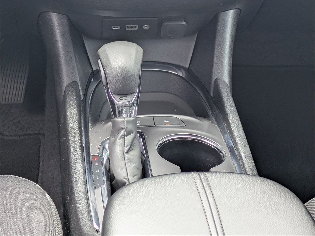 Used 2025 Chevrolet Malibu LT FWD image 19