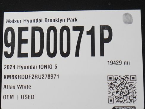 Used 2024 Hyundai Ioniq 5 Limited AWD/4WD image 29