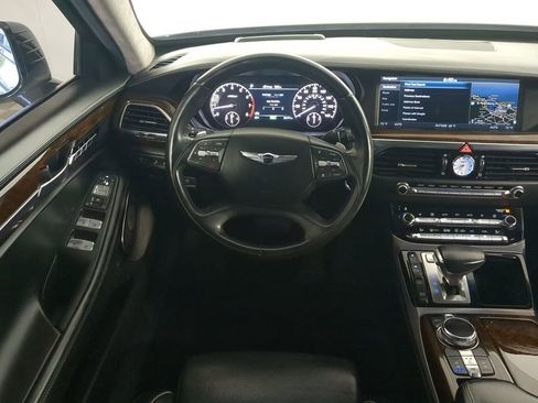 Used 2018 Genesis G90 3.3T Premium image 18