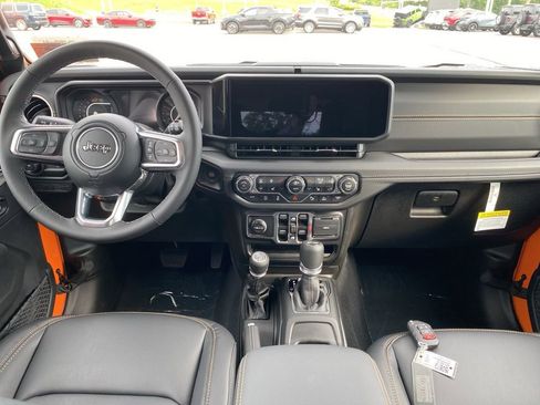 New 2025 Jeep Wrangler Unlimited Sahara w/ Safety Group AWD/4WD image 23