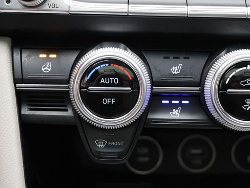 Used 2022 Genesis G70 3.3T w/ Sport Advanced Package image 25