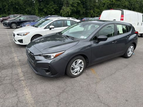 Used 2024 Subaru Impreza 2.0i AWD/4WD image 3