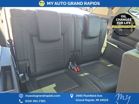 Used 2023 Volkswagen Atlas SEL R-Line AWD/4WD image 23