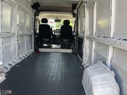 Used 2023 RAM ProMaster 2500 FWD image 8