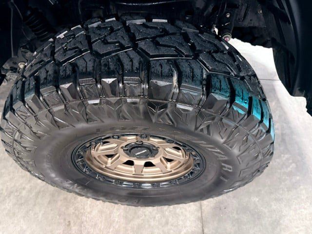 Used 2022 Jeep Gladiator Sport AWD/4WD image 30