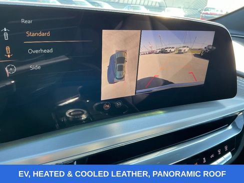 Used 2024 Cadillac Lyriq Luxury image 34